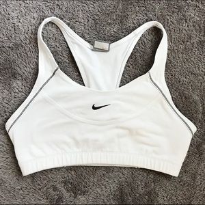 Nike 🖤 sports bra